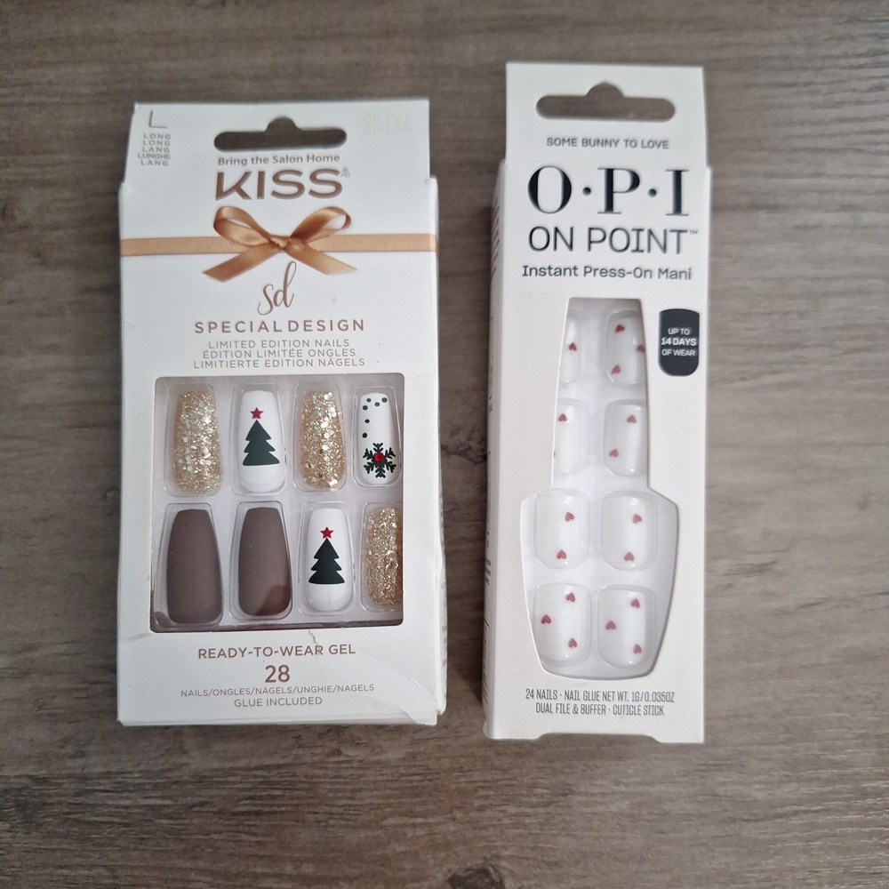Kiss Limited Edition Holiday Christmas Tree (Long) & O.P.I. On‎ Point Valentines